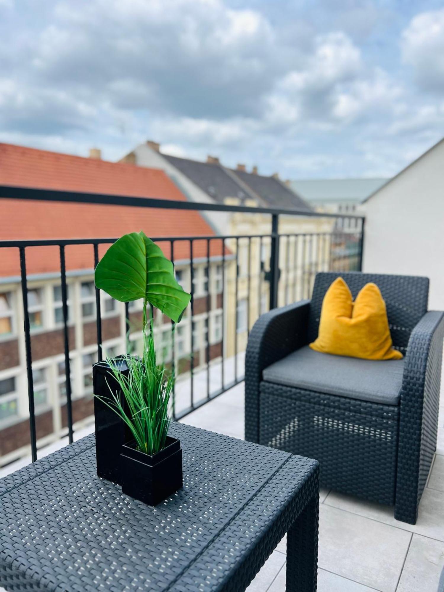 Lena Apartman Budapest City Center エクステリア 写真